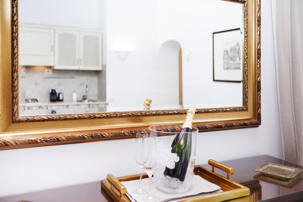Tritone 91 Apartments ローマ エクステリア 写真