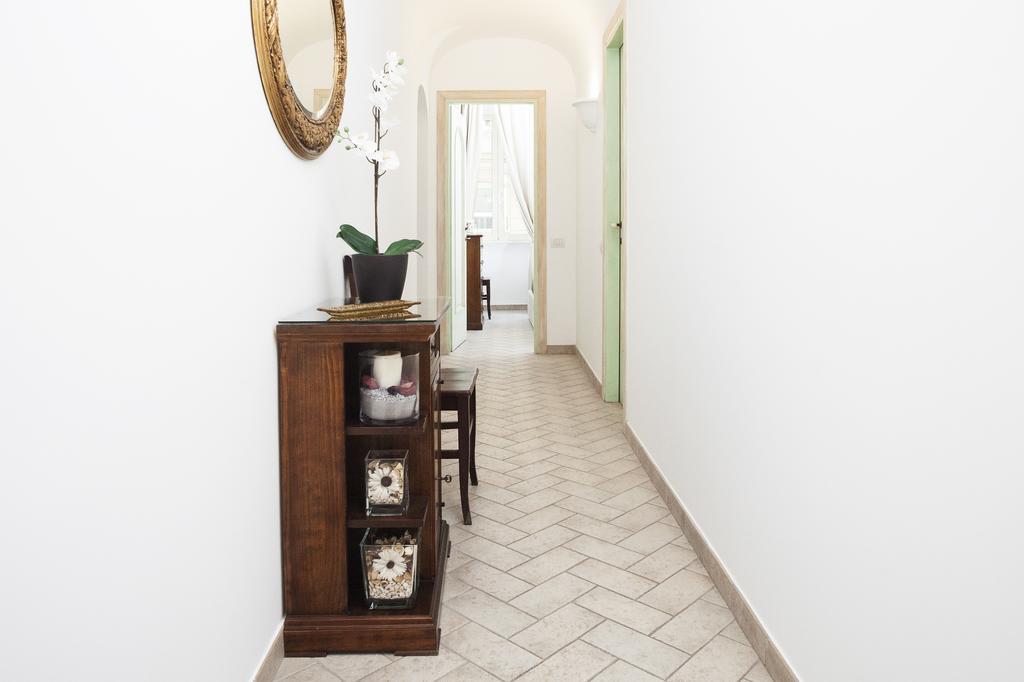 Tritone 91 Apartments ローマ エクステリア 写真