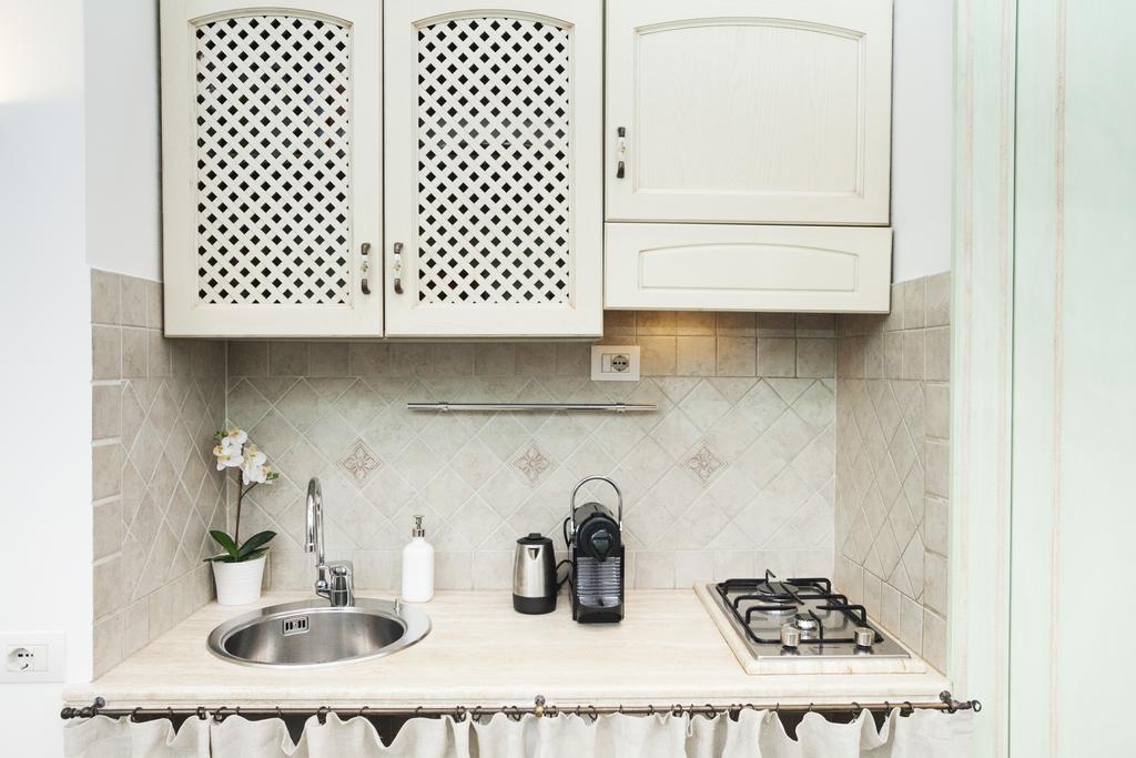 Tritone 91 Apartments ローマ エクステリア 写真